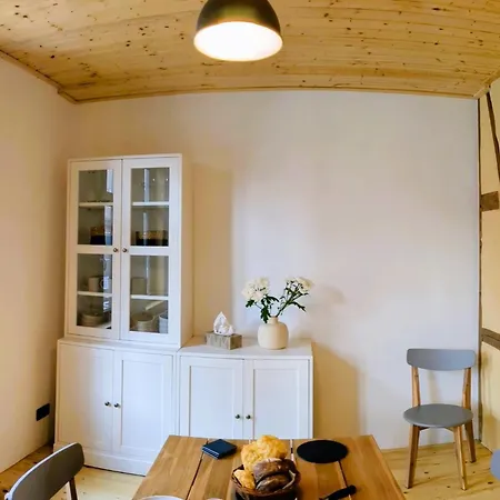 Stube 8 Maxi * جوسلار